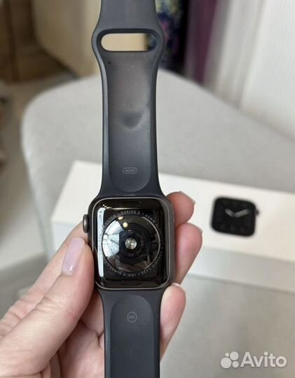 Часы apple watch 5 40 mm