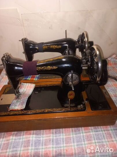 Швейная машинка