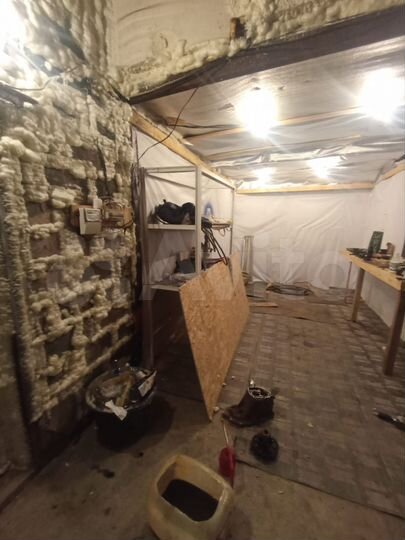 Гараж, > 30 м²