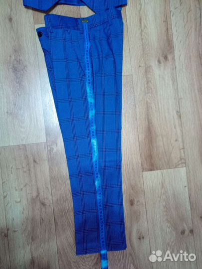 Костюм тройка