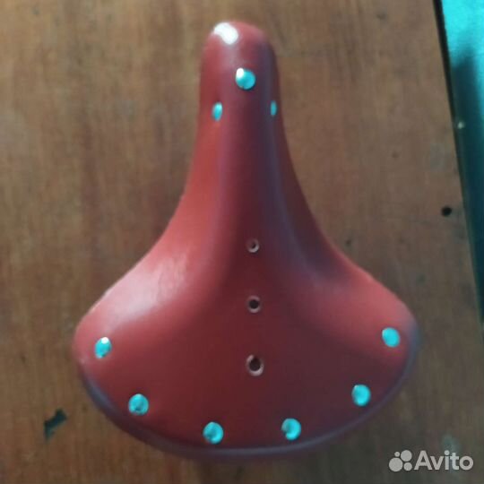 Седло для велосипеда кожаное