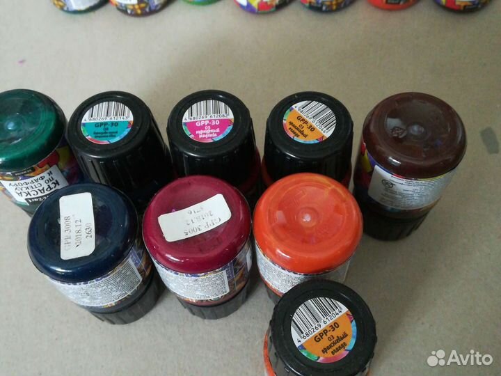 Краска по стеклу и фарфору