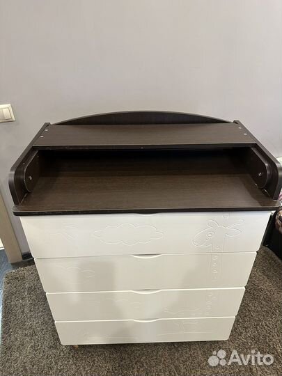 Пеленальный комод с матрасом