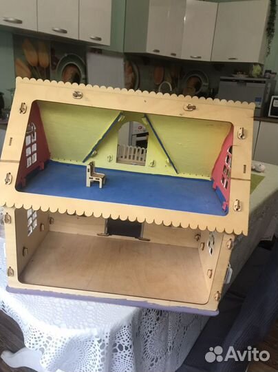 Домик кукольный