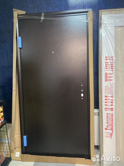 Входная дверь металлическая новая