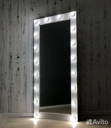 Зеркало с подсветкой