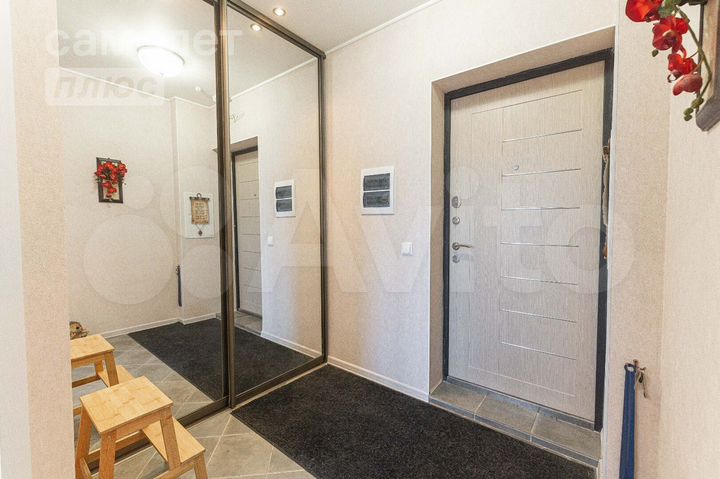 2-к. квартира, 54 м², 8/18 эт.