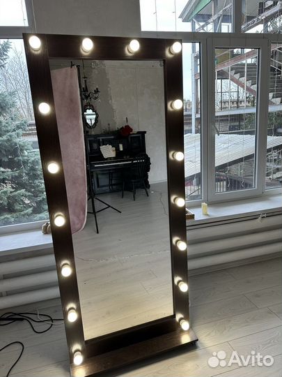 Гримерное зеркало