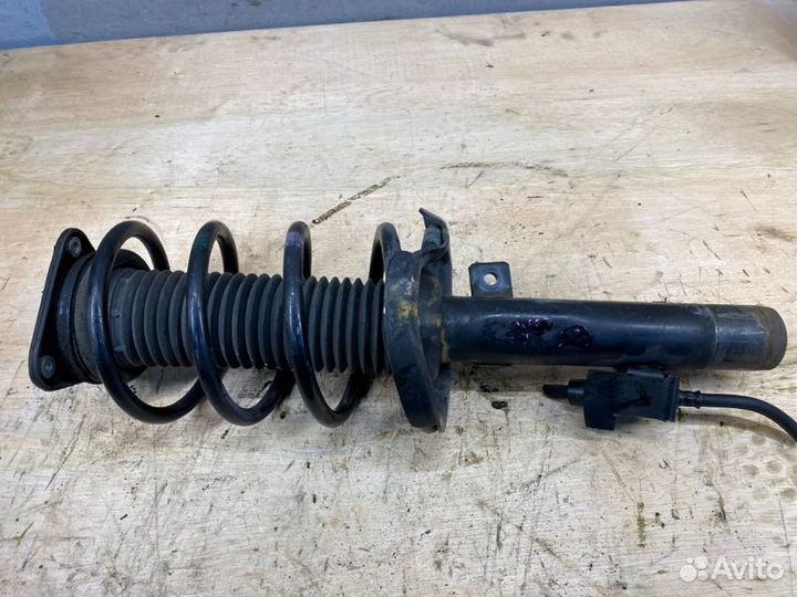 Передняя Правая Стойка Mazda 3 BL 2008-2013 г.в