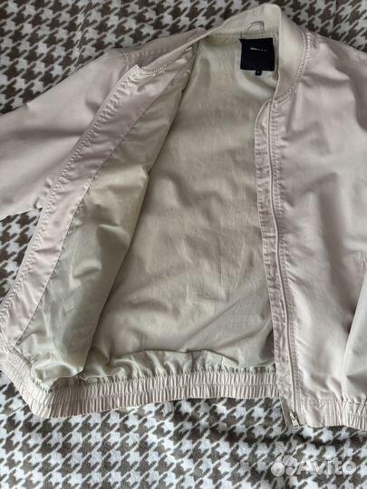 Бомбер мужской befree