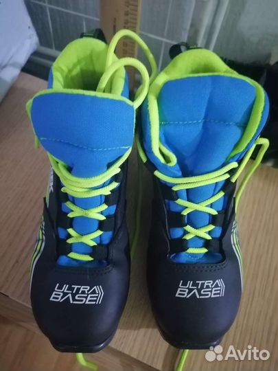 Лыжные ботинки 35