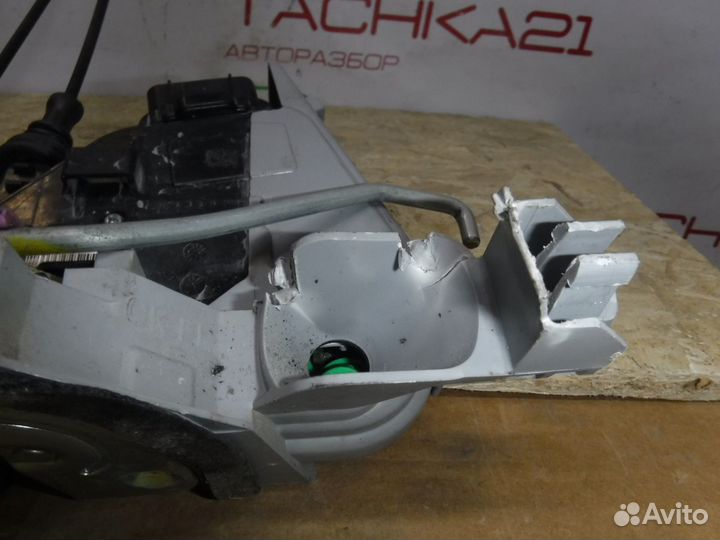 Замок двери передний левый Kia Stinger (2017+)