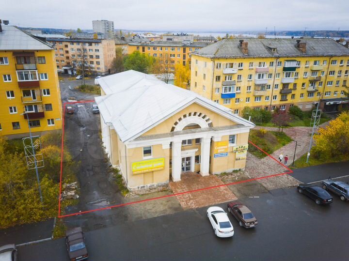 Продается торговая площадь