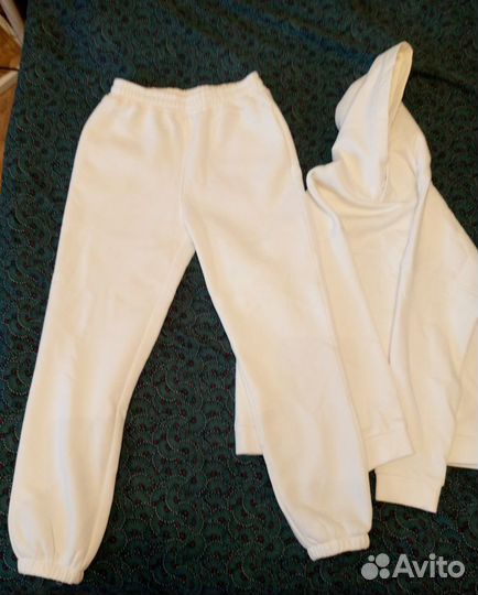 Спортивный костюм женский новый белый