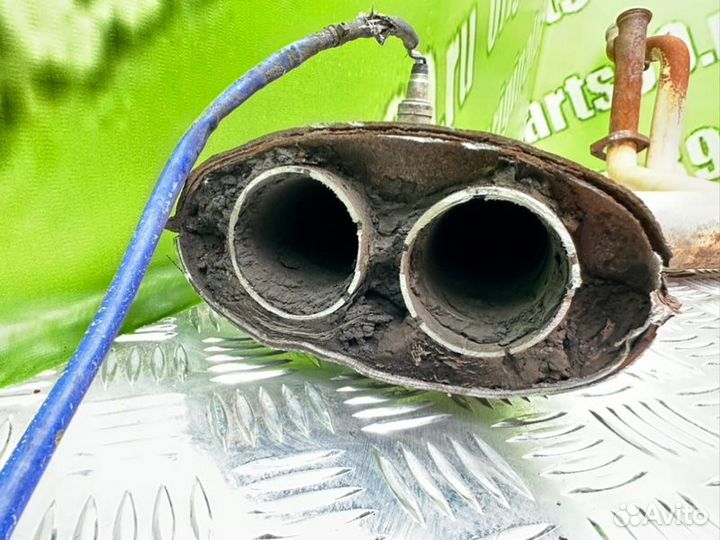 Штаны глушителя Mercedes-Benz W124 M103 3.0 1986