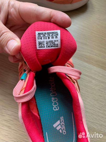 Кроссовки adidas