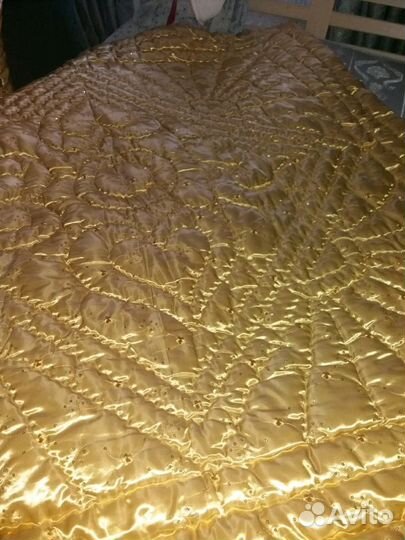 Одеяло ручной работы,2x2 м,толщина 2-3 см,100