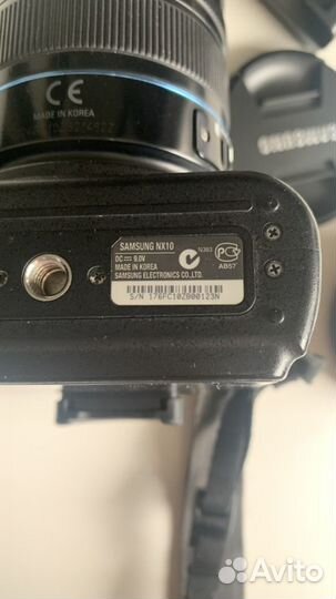 Зеркальный фотоаппарат Samsung NX10