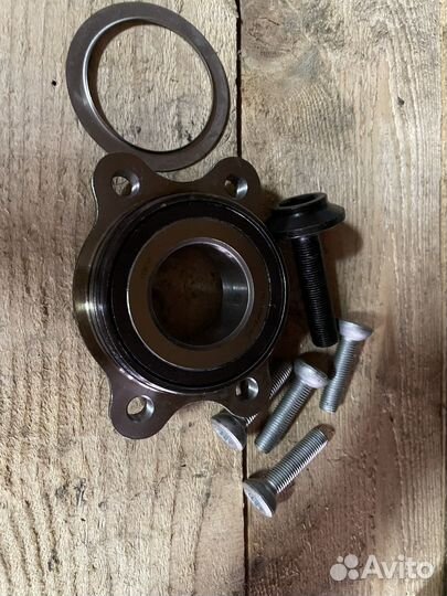 Ступица передняя комплект audi A6 2005-2011