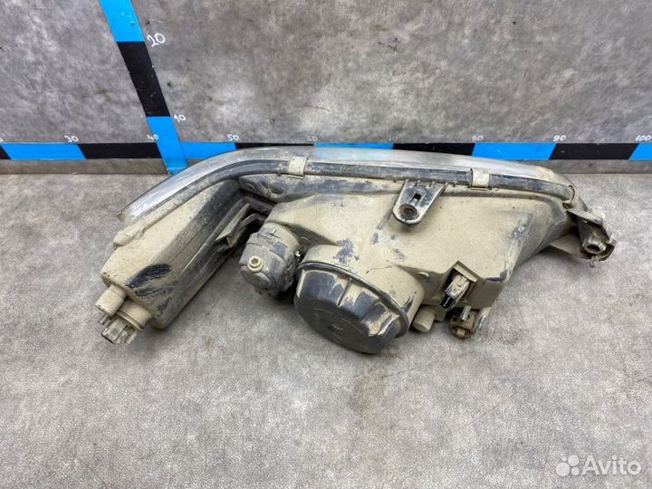 Фара передняя левая Peugeot 306 универсал 1.6 I