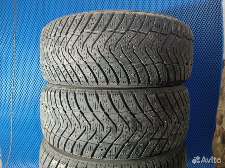 Yokohama Ice Guard IG65 215/50 R17