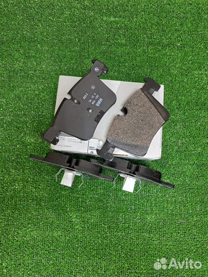 BMW X3 F25 Колодки тормозные передние