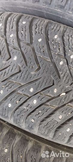 Nokian Tyres Hakkapeliitta 8 225/55 R17 97T