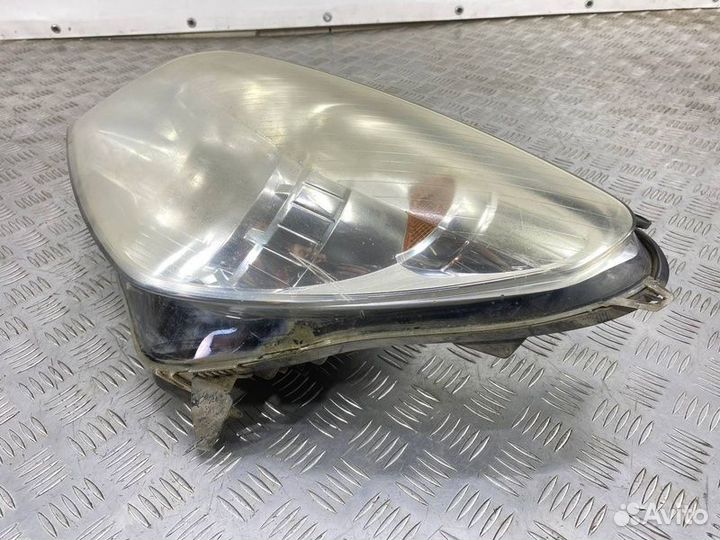 Фара галогеновая левая Opel Astra H 1.8 Z18XER