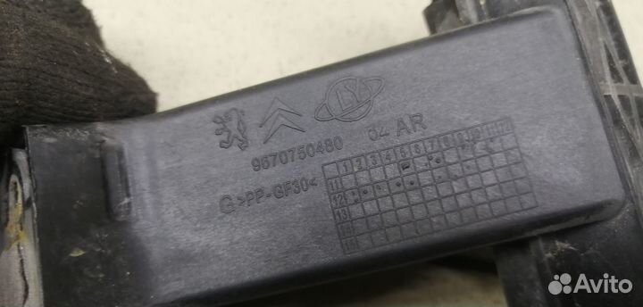 Направляющая стекла 408 2012