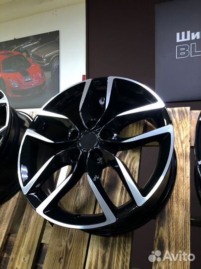 Khomen Wheels 6,5x17/5x114,3 ET45 D54,1 KHW1708