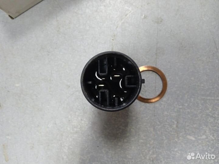 Датчик вкл.вентилятора opel