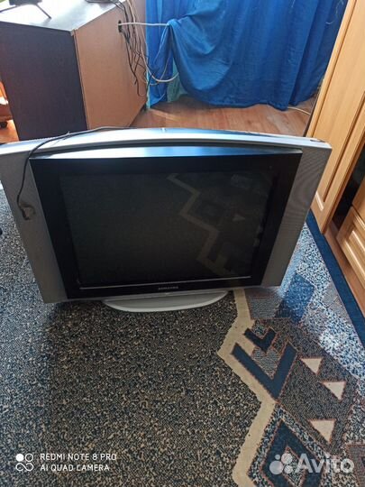 Телевизор samsung