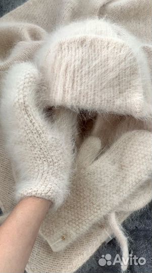 Ушанка, косынка и варежки из ангоры