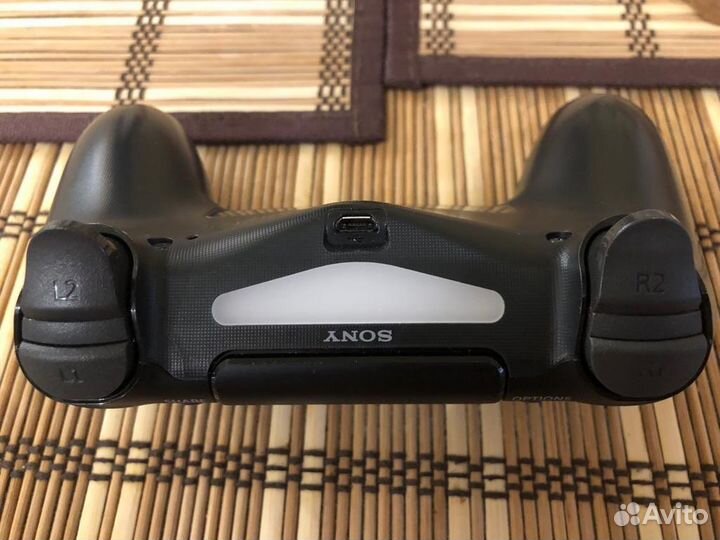 Джойстик Sony PS4 (V2)