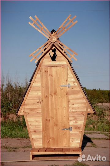 Дачный туалет деревянный KEY667