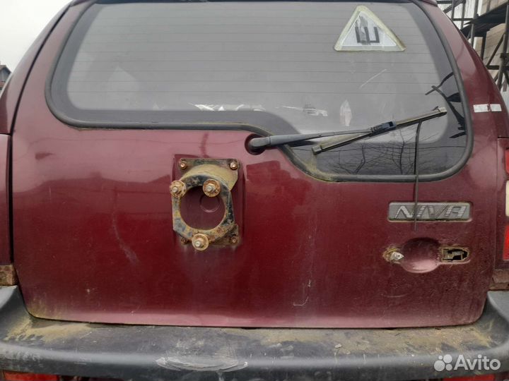 Дверь багажника niva chevrolet
