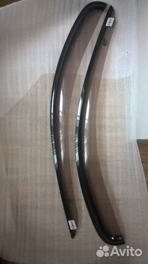 Ветровеки окон Toyota Funcargo