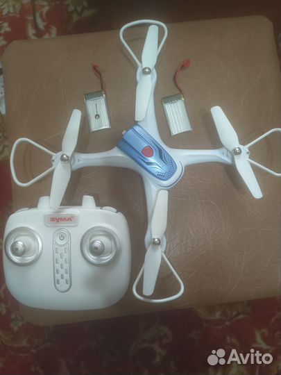 Квадрокоптер syma x15w