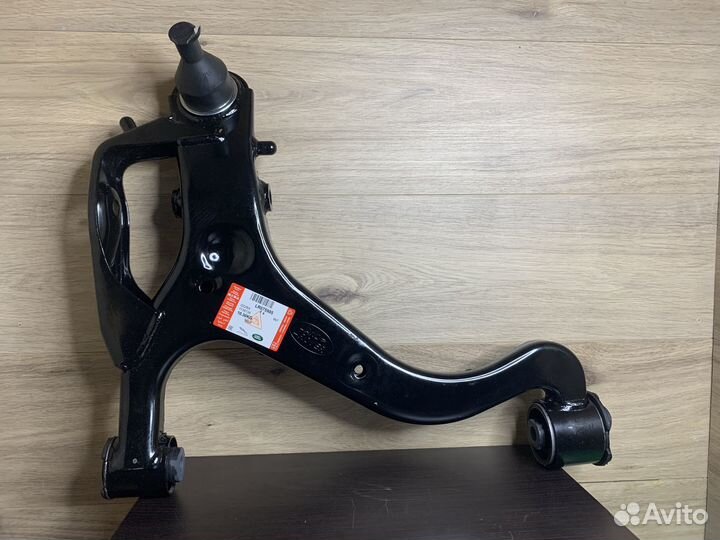 Рычаг передней подвески Land Rover