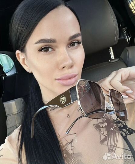 Солнцезащитные очки женские брендовые