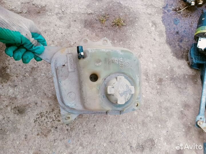 Расширительный бачок audi 80 b3