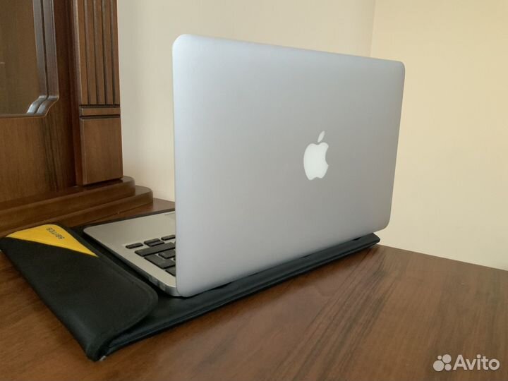 Apple MacBook Air