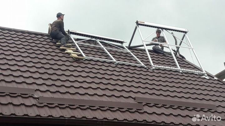 Монтаж солнечных коллекторов и гелиосистем