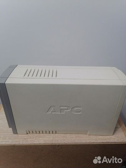 Источник бесперебойного питания APC Back-UPS 500