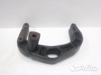Кронштейн двигателя