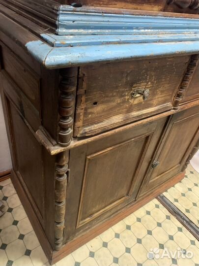 Буфет старинный антикварный. Массив