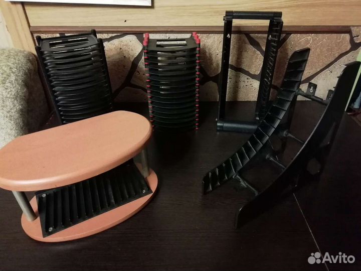 Подставки под кассеты и CD