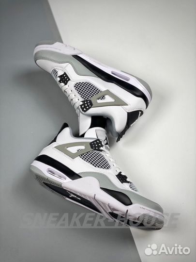 Кроссовки Air Jordan 4