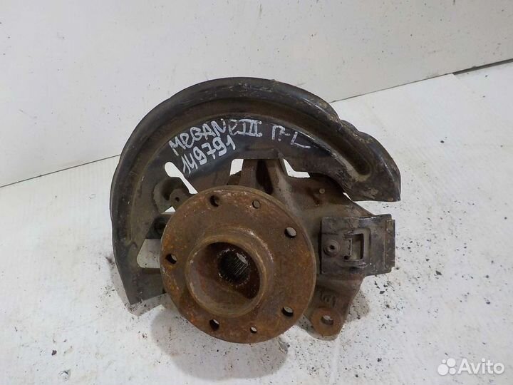 Кулак поворотный передний левый renault Megane 3