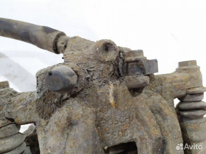 Суппорт тормозной задний левый Mercedes Vito W639